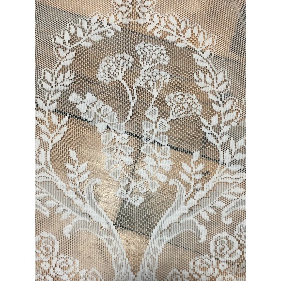 Vintage Lace Window Valance 59” wide x 33”long - Picture 5 of 7